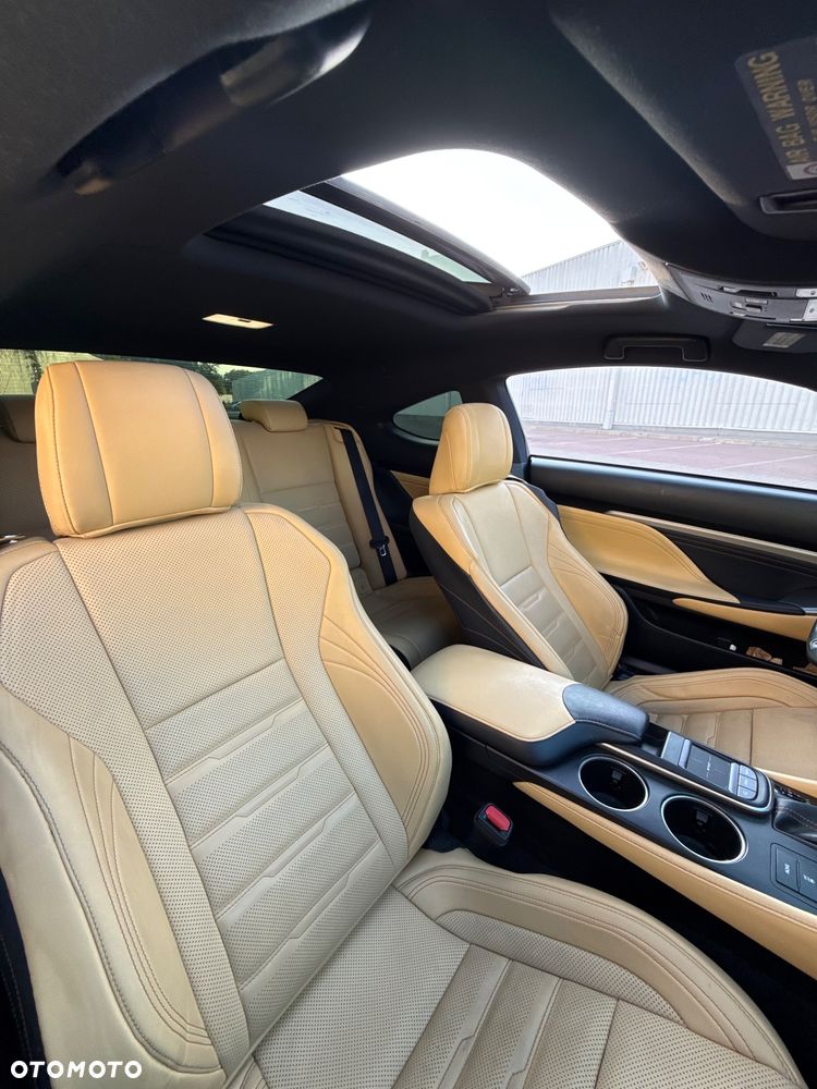 Lexus RC 200t / 300 F Sport - 12