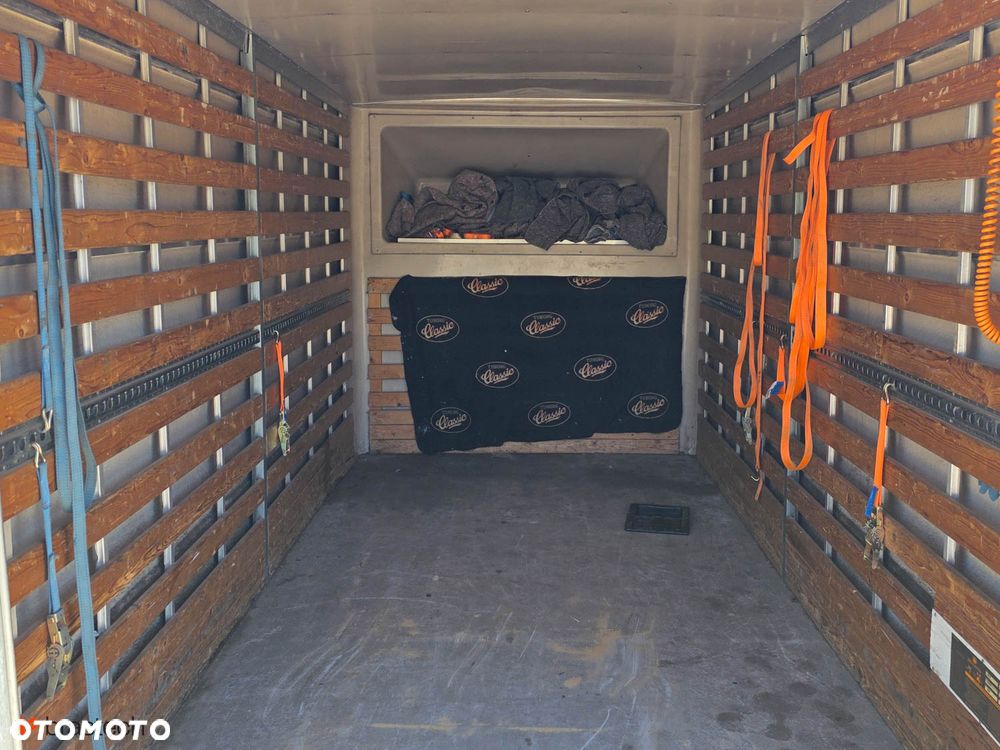 Ford Transit - 10