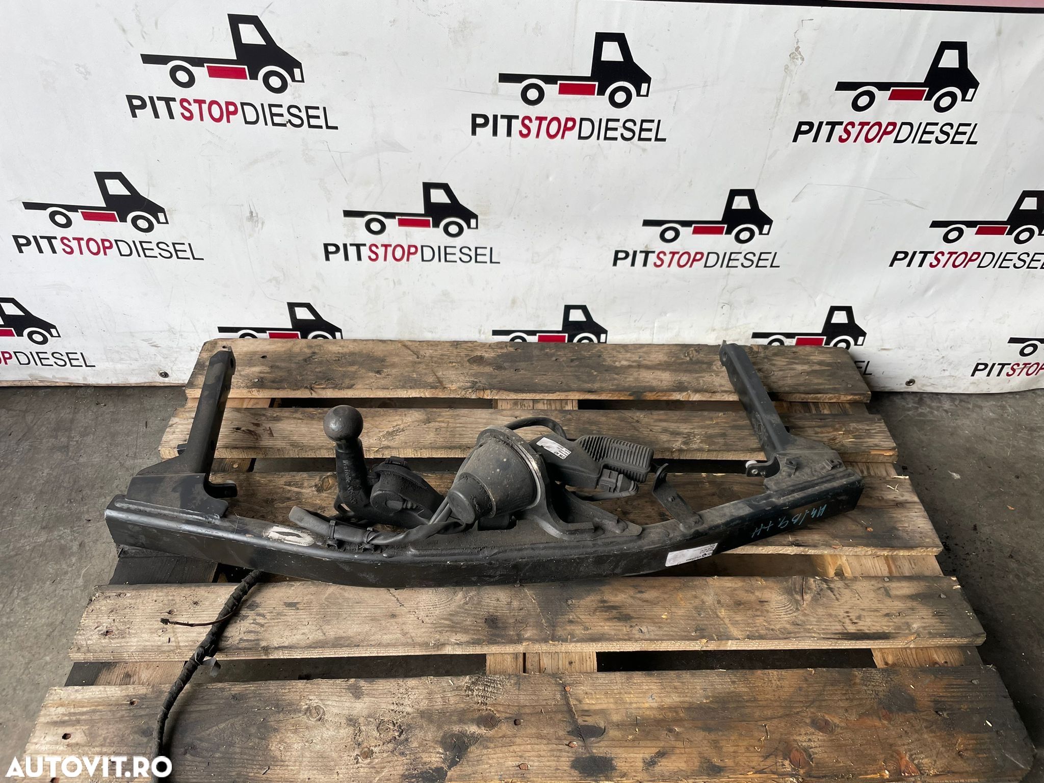 Carlig remorcare original Audi A4 B9 2016 2017 2018 2019 2020 2021 2022 2023 - 1