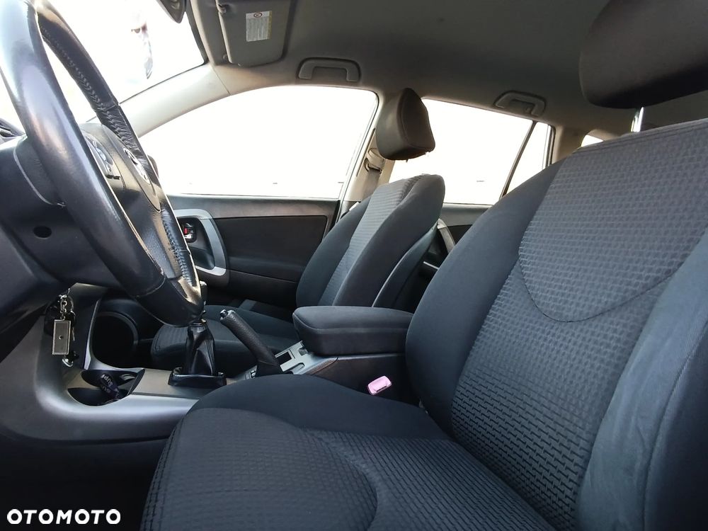 Toyota RAV4 2.2 D-CAT 4x4 Sol - 18