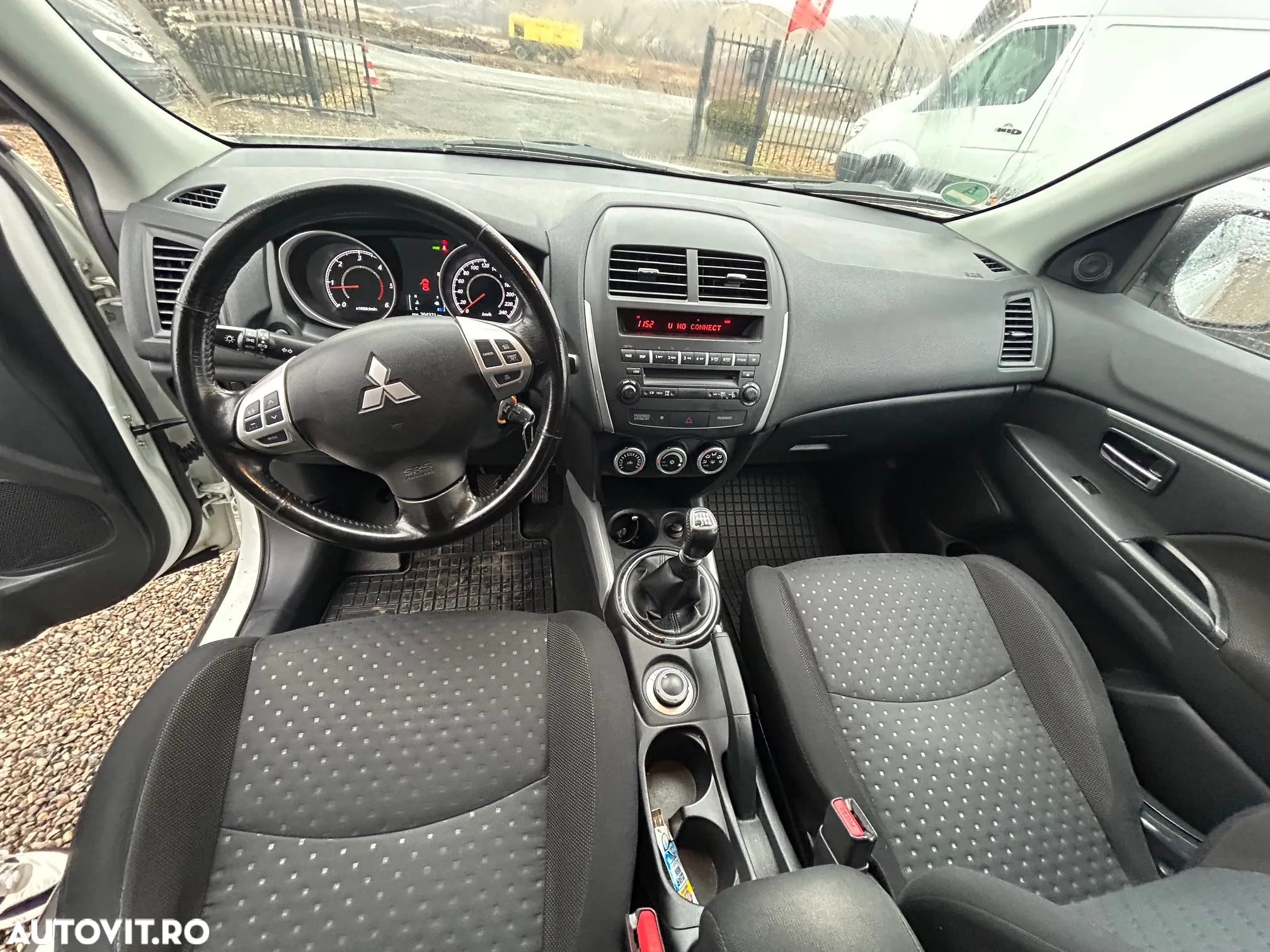 Mitsubishi ASX - 10