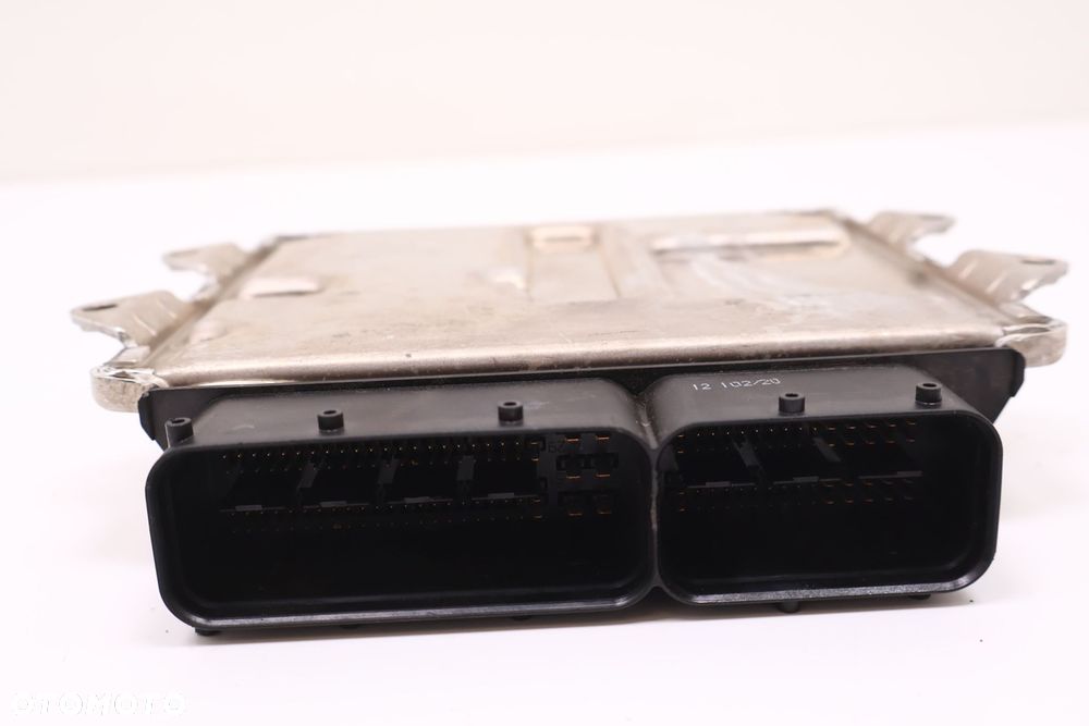FIAT PANDA III KOMPUTER STEROWNIK SILNIKA 51981628 - 7