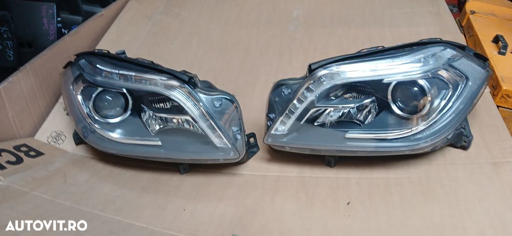 Set Faruri Xenon Stanga-dreapta Mercedes GL 2015 W166 - 1
