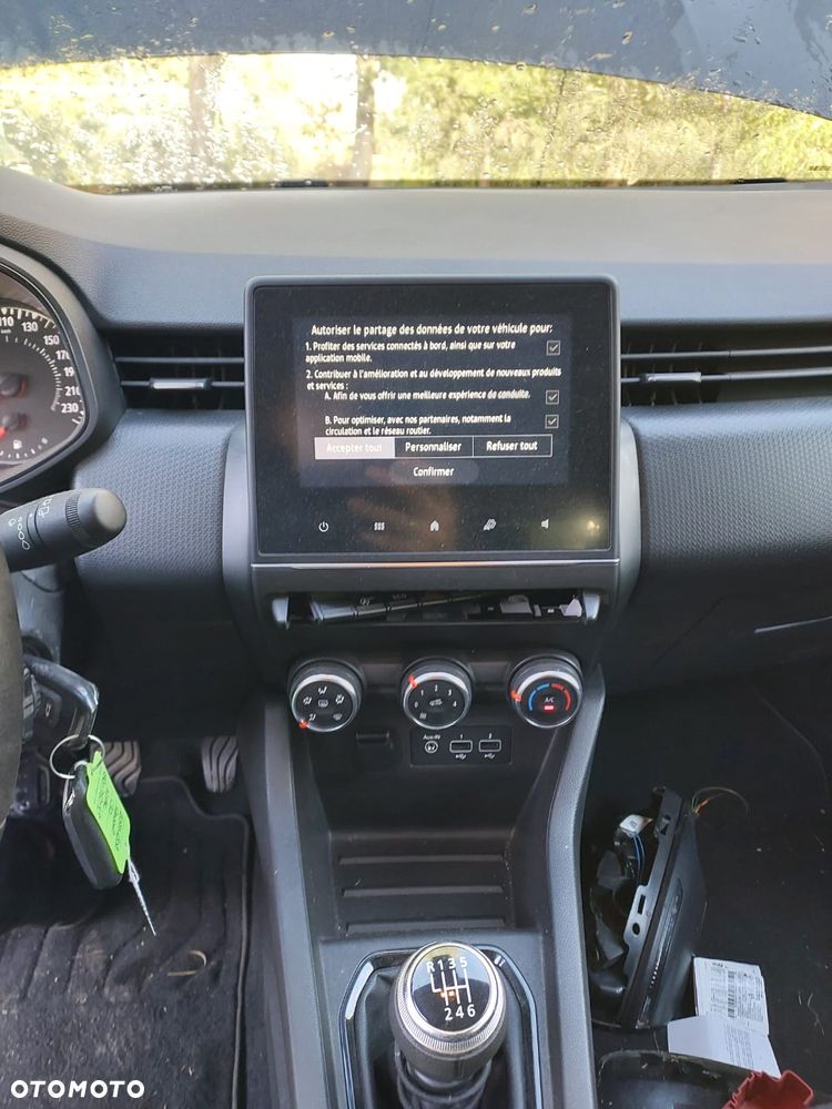 Renault Clio - 21