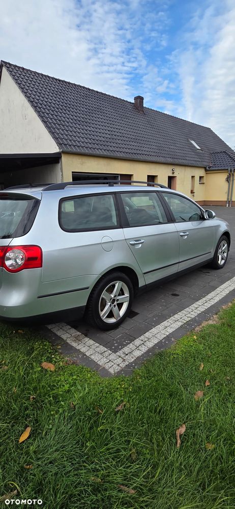 Volkswagen Passat - 2