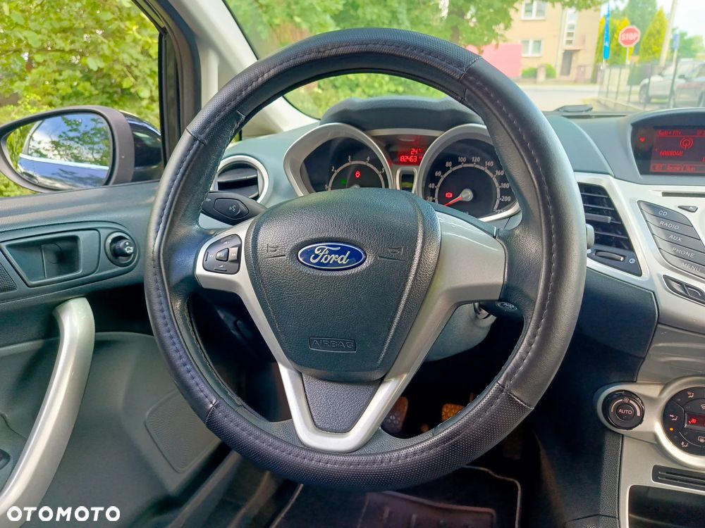 Ford Fiesta 1.25 Ambiente - 27