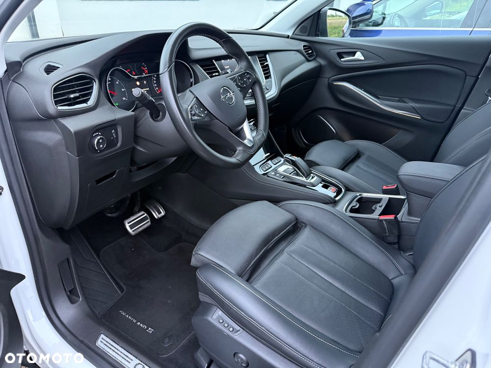 Opel Grandland X Plug-in-Hybrid 1.6 DI Start/Stop Business INNOVATION - 23