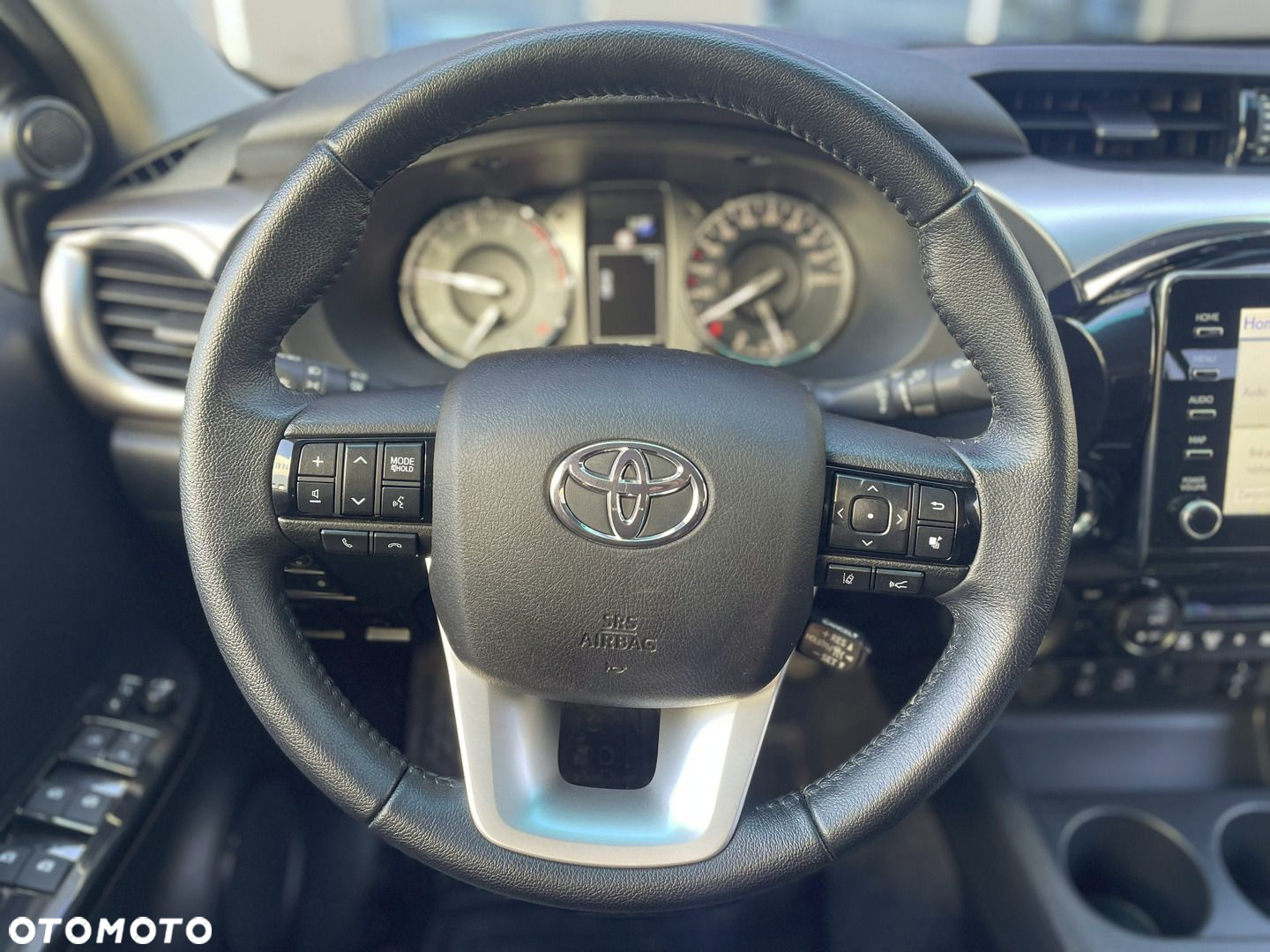 Toyota Hilux 2.8 D-4D Double Cab SR5 4x4 - 16
