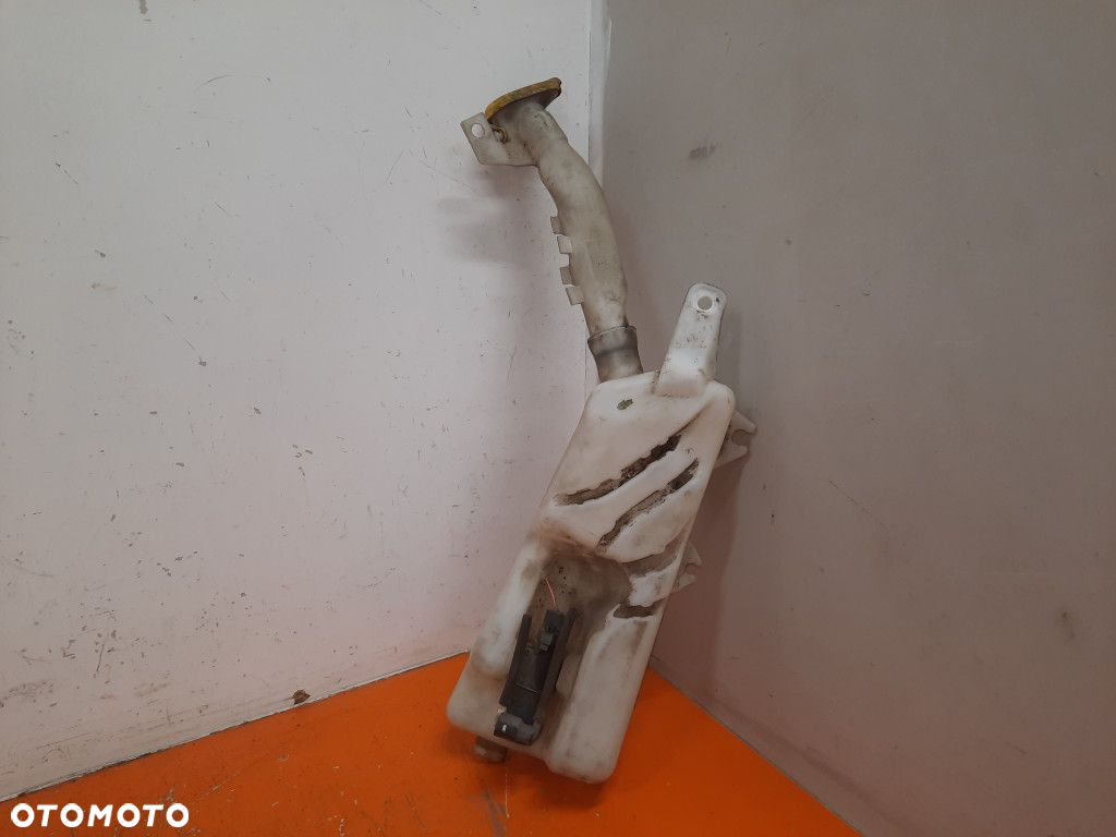 RENAULT CLIO III 05-09 ZBIORNICZEK SPRYSKIWACZA 8200212701 K9K - 2
