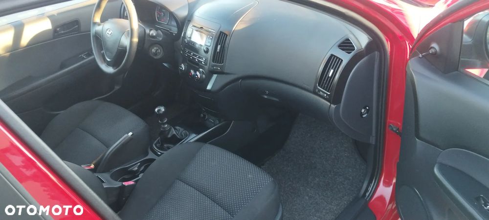 Hyundai i30 1.4 Blue Comfort - 9