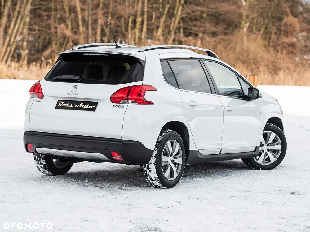 Peugeot 2008 1.6 BlueHDi Allure S&S - 13