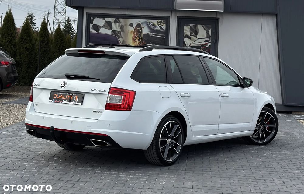 Skoda Octavia 2.0 TDI 4x4 DSG RS - 9