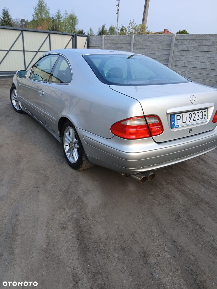 Mercedes-Benz CLK 320 - 6