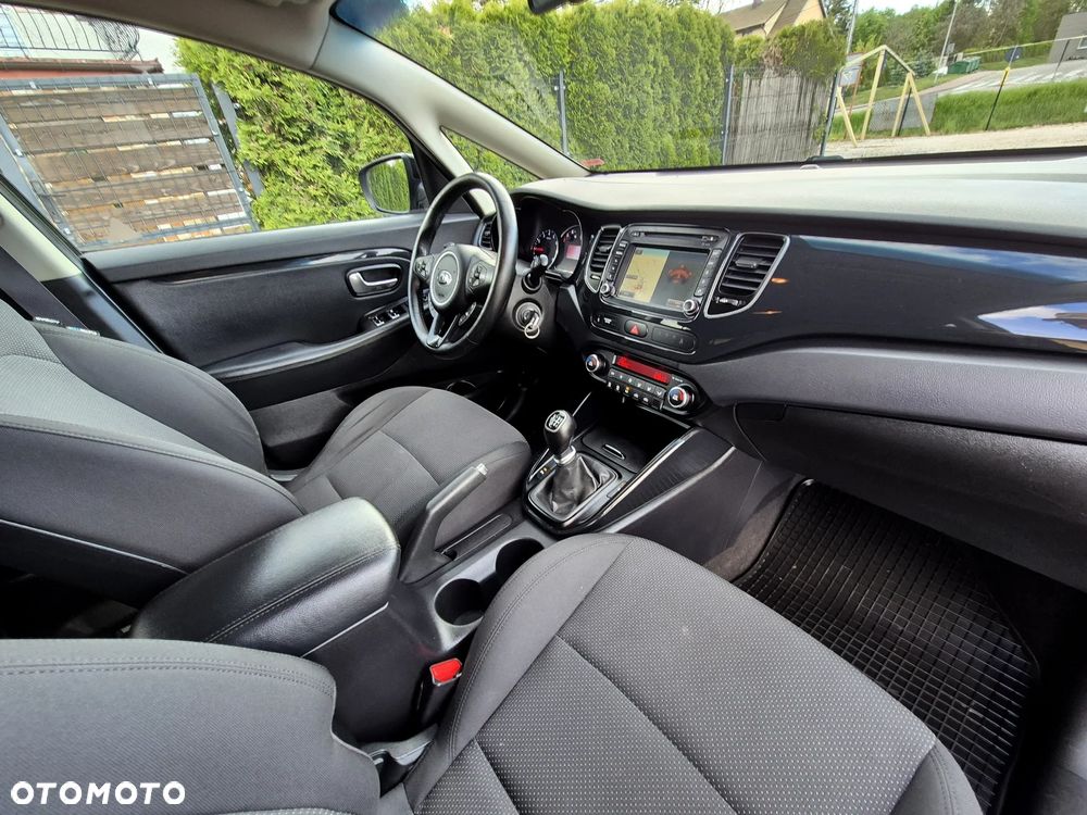 Kia Carens 1.6 GDI Fifa World Cup Edition - 33