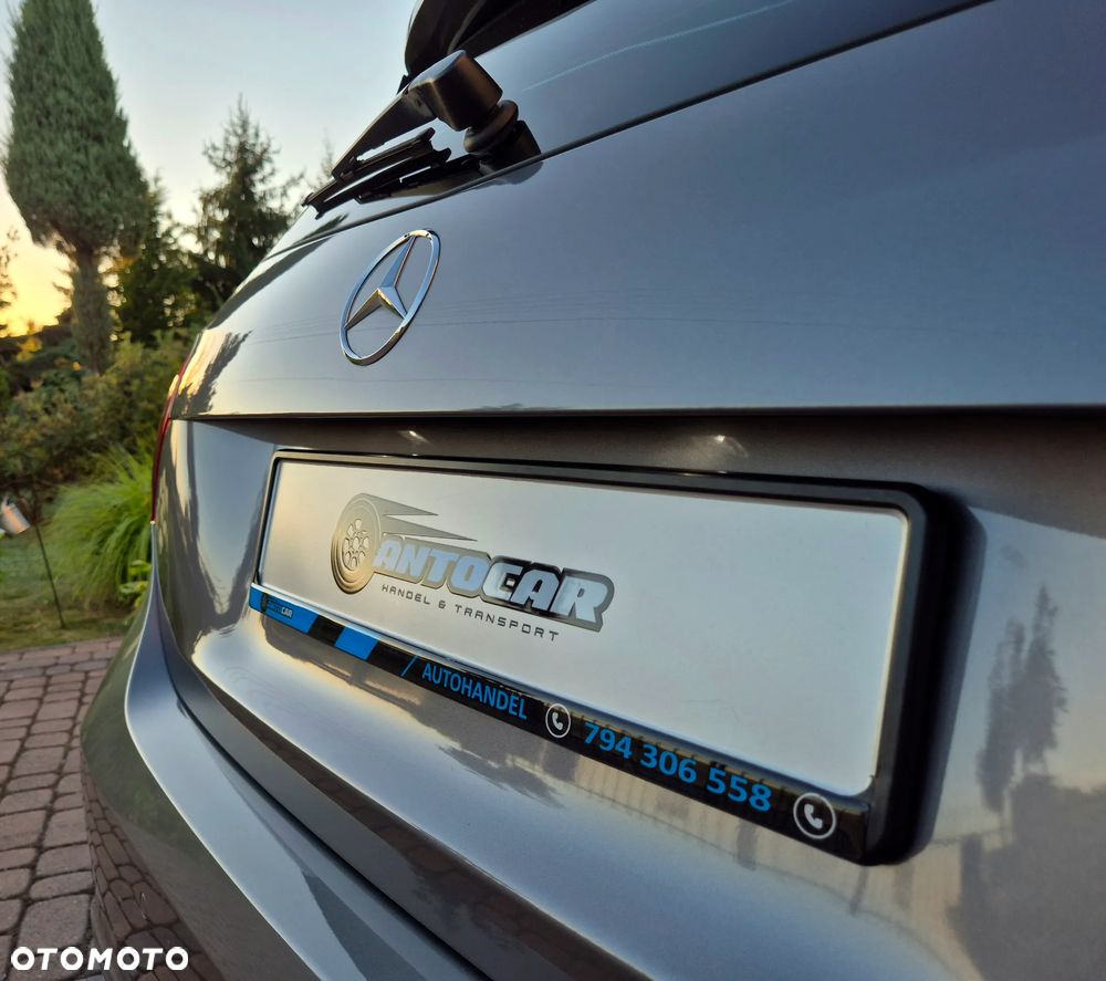 Mercedes-Benz Klasa A 180 (BlueEFFICIENCY) Urban - 30