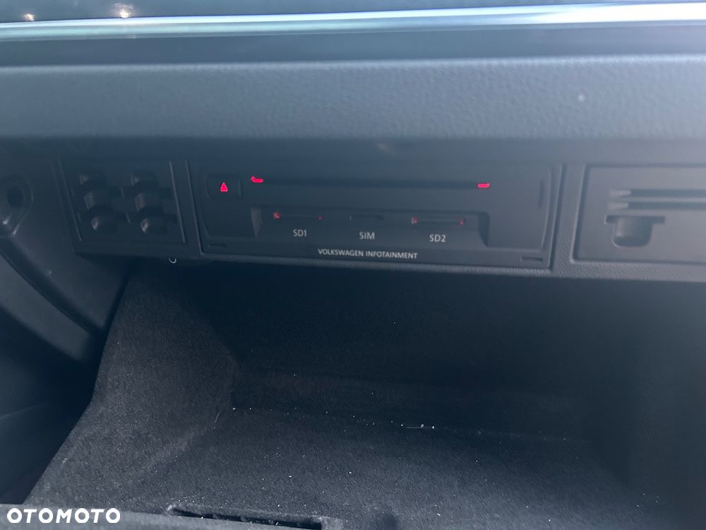 Volkswagen Golf - 10