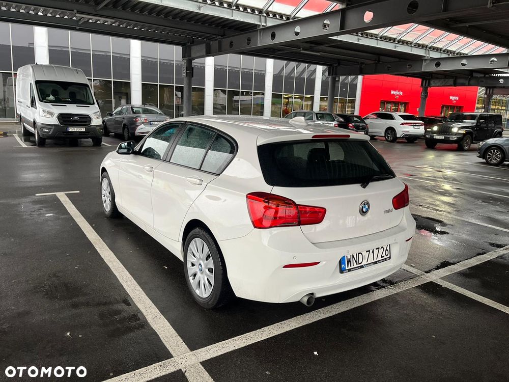 BMW Seria 1 116d - 5