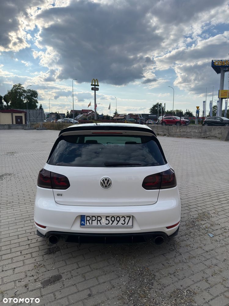 Volkswagen Golf 2.0 GTI - 21