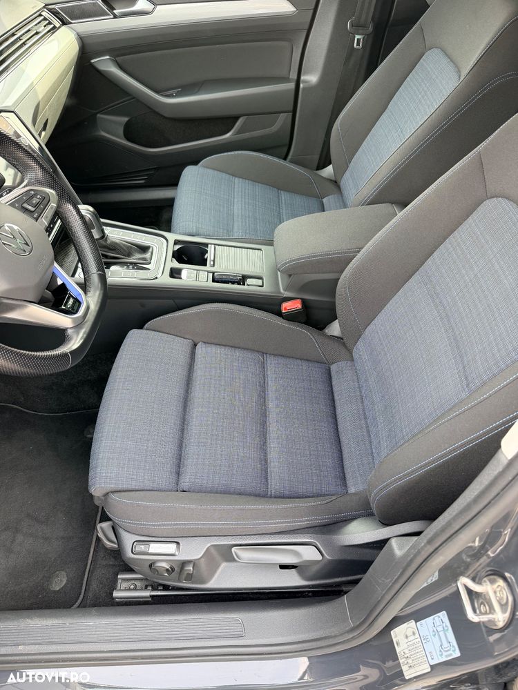 Volkswagen Passat - 18