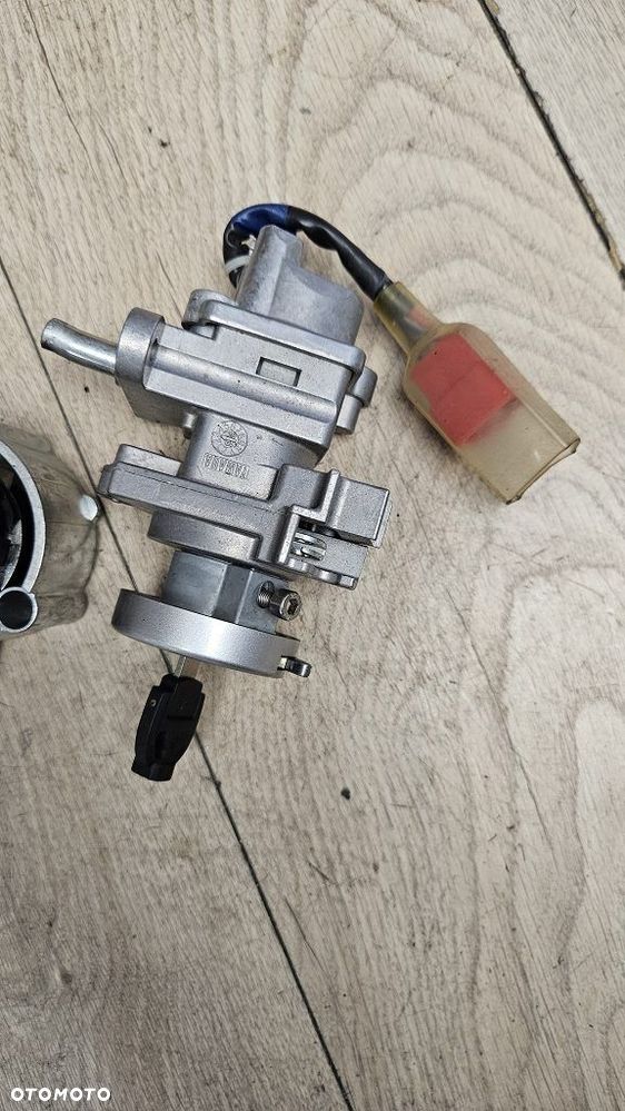 Zestaw Stacyjka + Korek Wlewu Paliwa + Kluczyk Yamaha BWS - 2