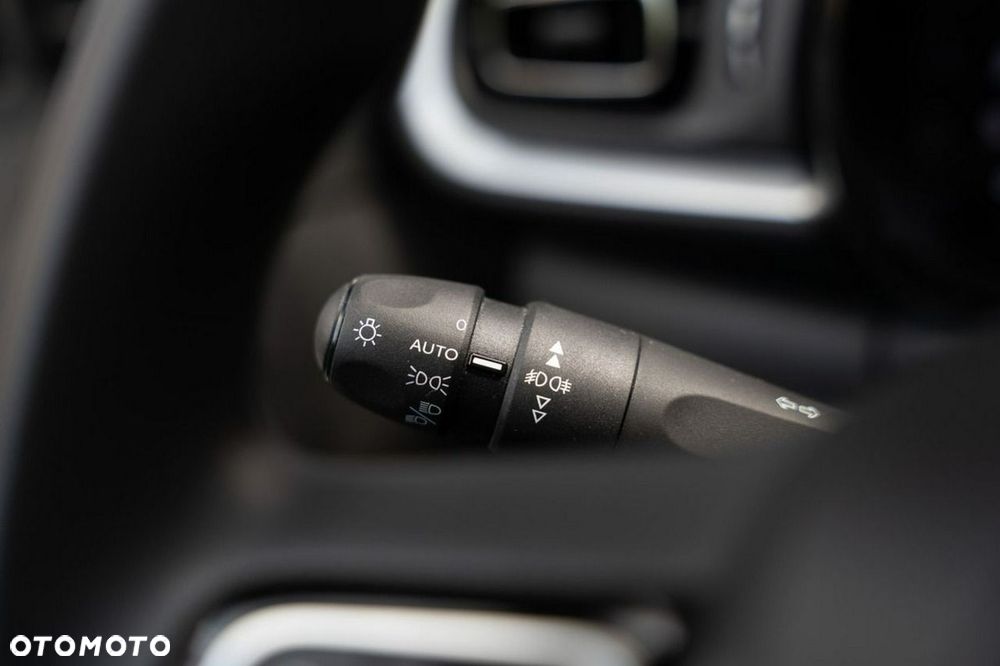 Citroën C3 1.2 PureTech Shine EAT6 - 15
