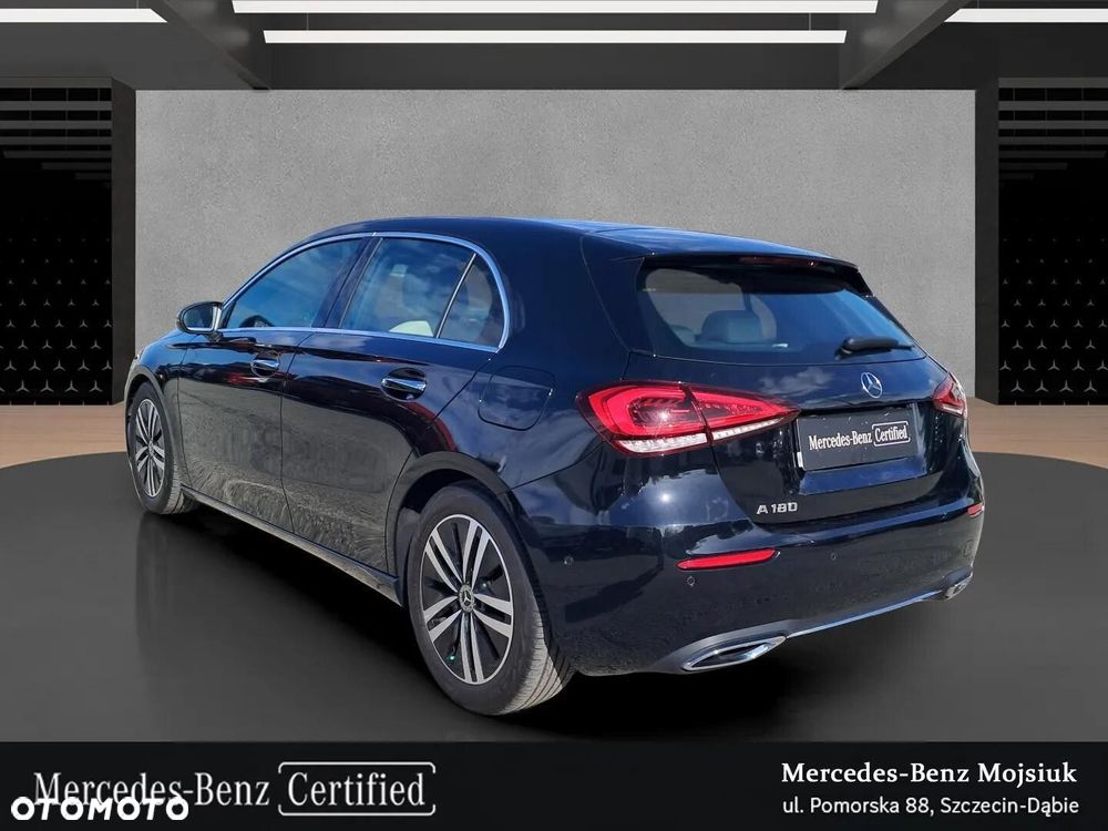 Mercedes-Benz Klasa A 180 Progressive 7G-DCT - 7