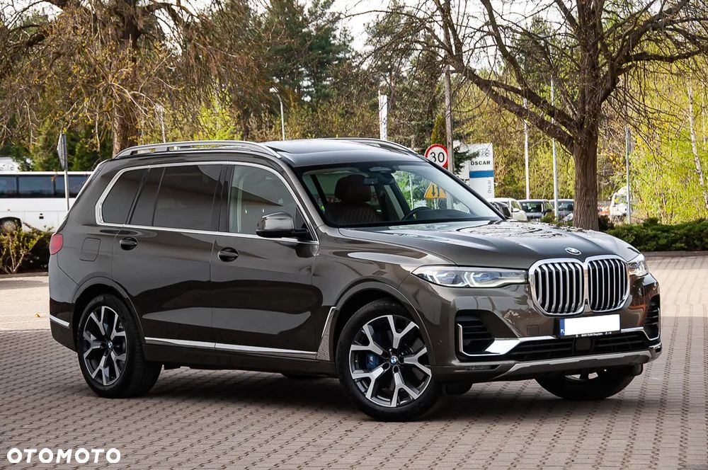 BMW X7 xDrive40d mHEV Individual Edition sport - 3