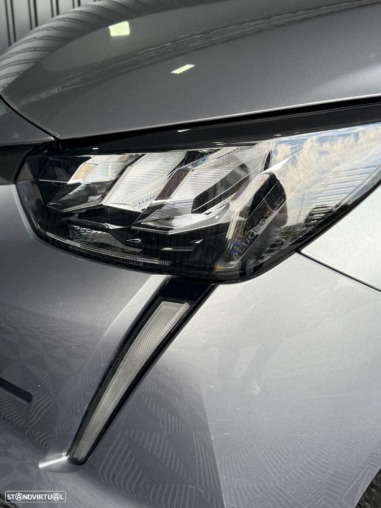 Peugeot 208 1.2 PureTech Allure - 5