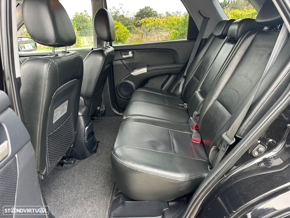 Kia Sportage 2.0 CRDI VGT EX 4WD - 19