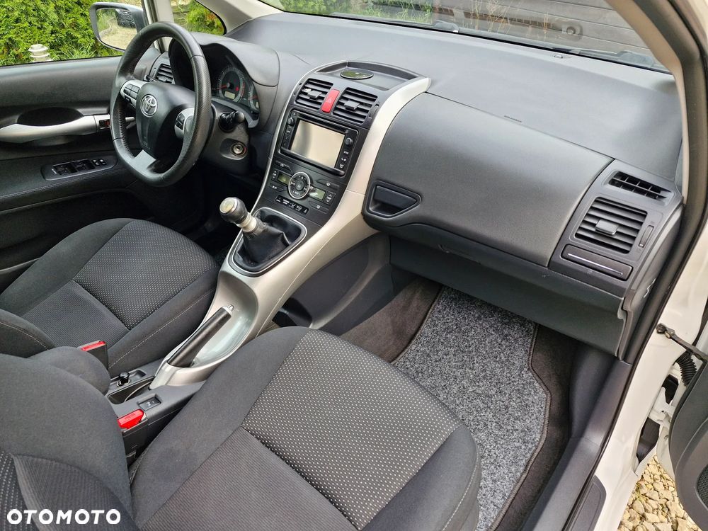Toyota Auris 1.6 Prestige - 7