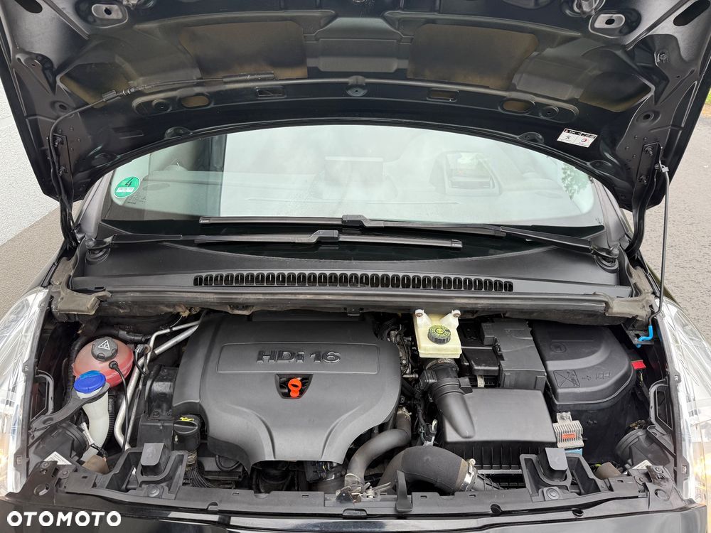 Peugeot 5008 2.0 HDi Family 7os - 28