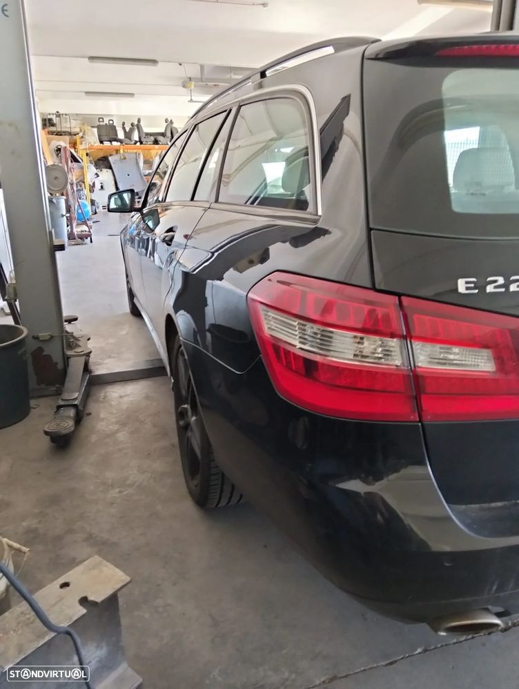 Mercedes E220 W212 Ano 2011 - 4