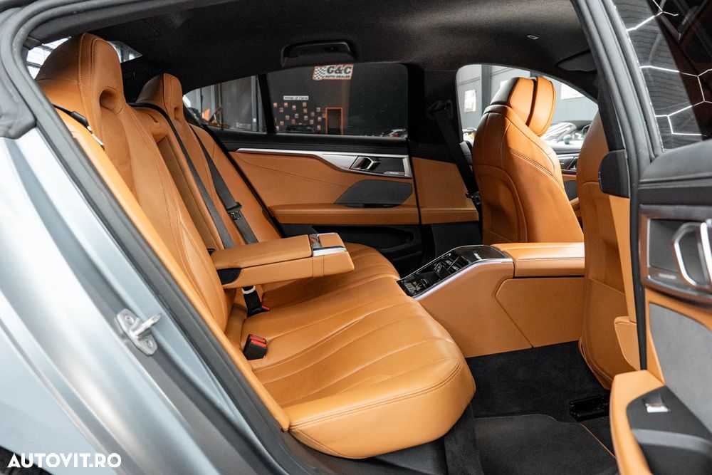 BMW Seria 8 840i xDrive AT - 22