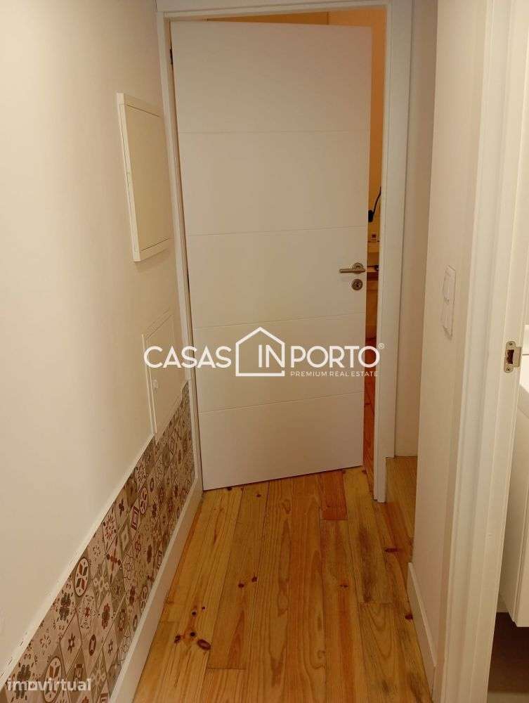 T1+1 com Mezanino no Coração do Porto - Grande imagem: 5/13