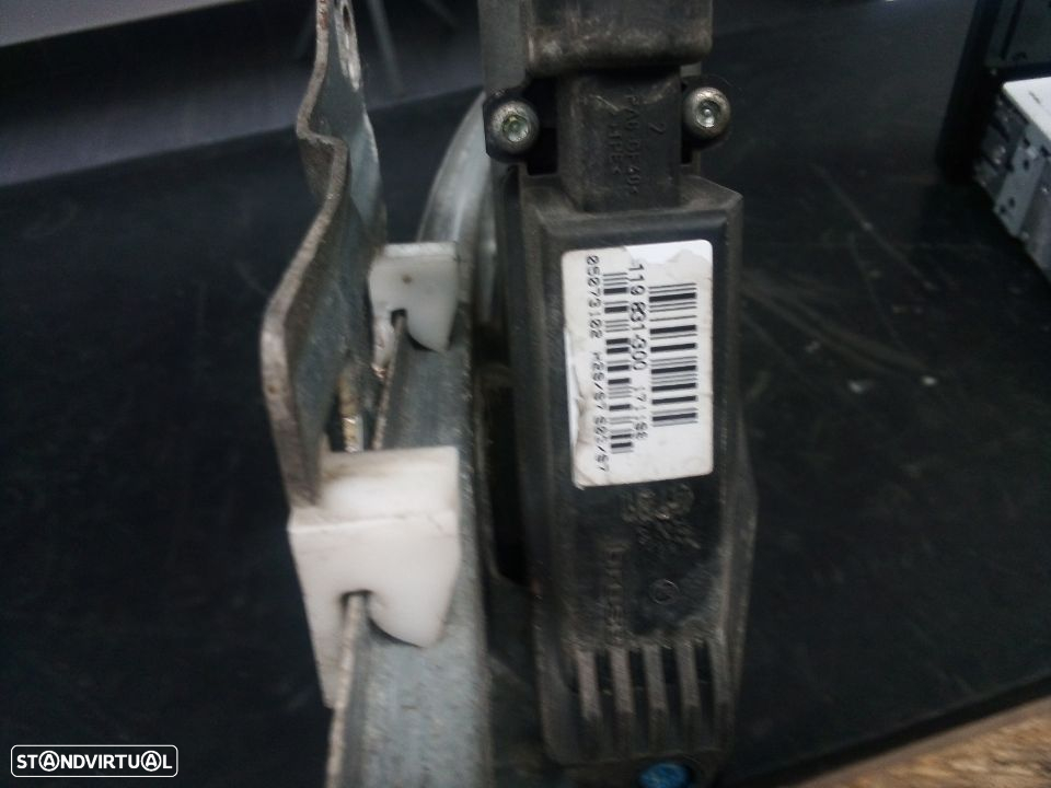 Elevador Mercedes Classe A170 CDI 2000 tras esquerdo - 2