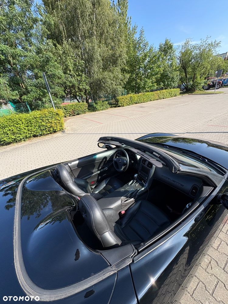 Chevrolet Corvette - 11