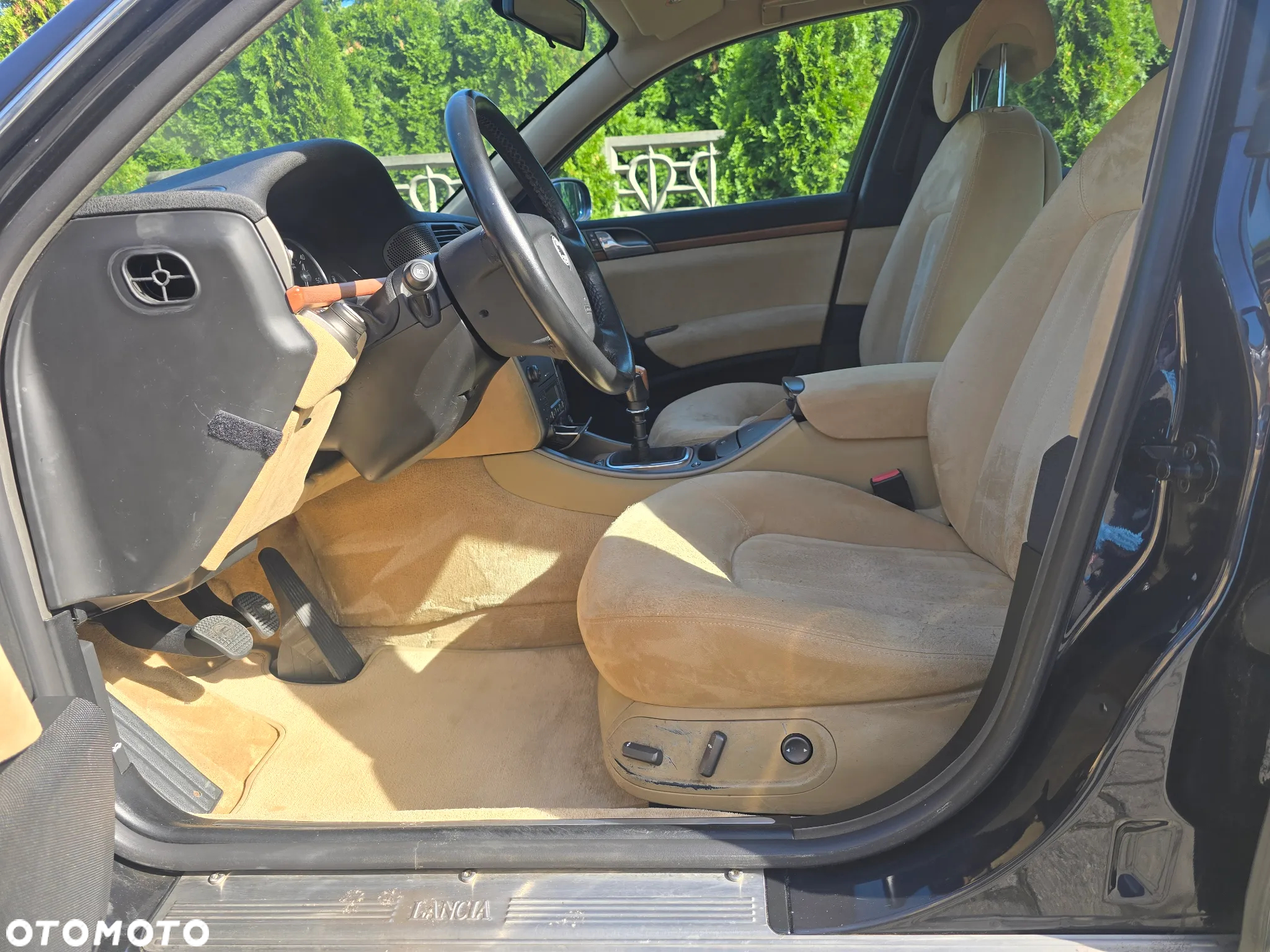 Lancia Thesis 2.4 JTD Executive - 17