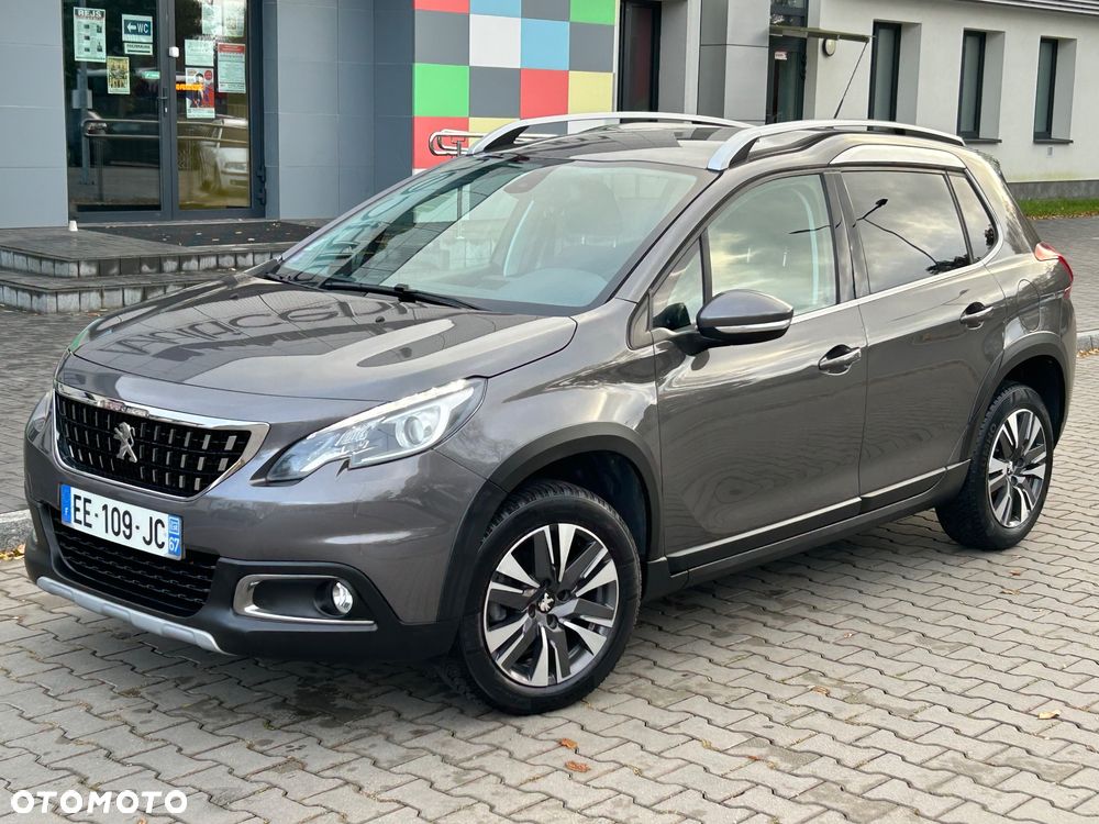 Peugeot 2008 1.2 Pure Tech Allure S&S - 3