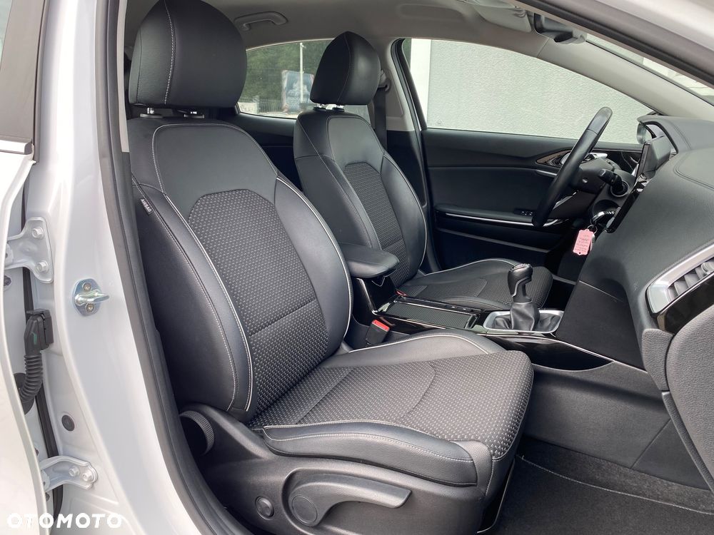 Kia XCeed 1.4 T-GDI OPF XDITION - 23