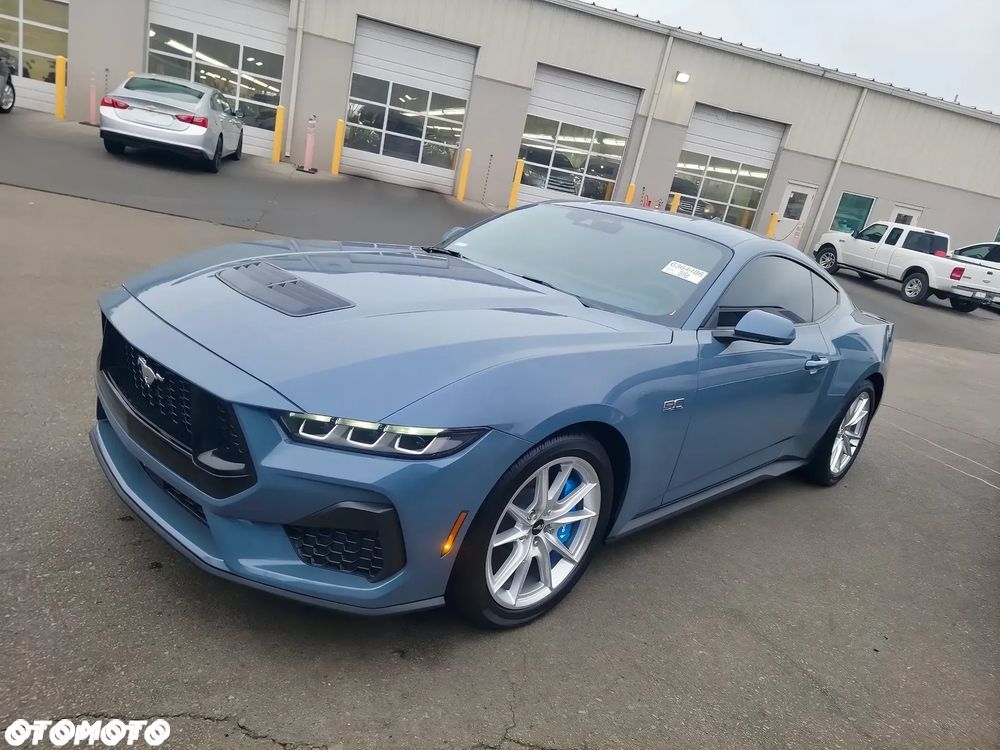 Ford Mustang 5.0 V8 GT - 4