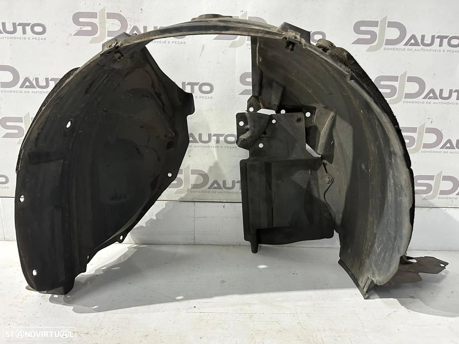 Cave Roda Frente Direita - Nissan Qashqai (J10) (2013) - 2