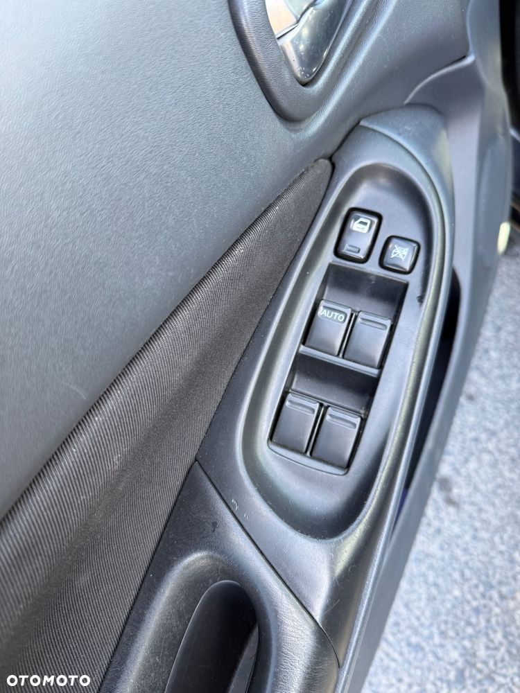 Nissan Almera 1.5 dCi Visia + - 13