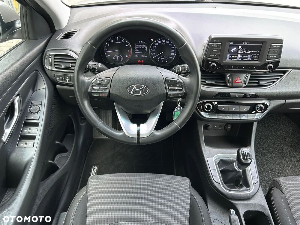 Hyundai i30 1.4 Classic + - 6