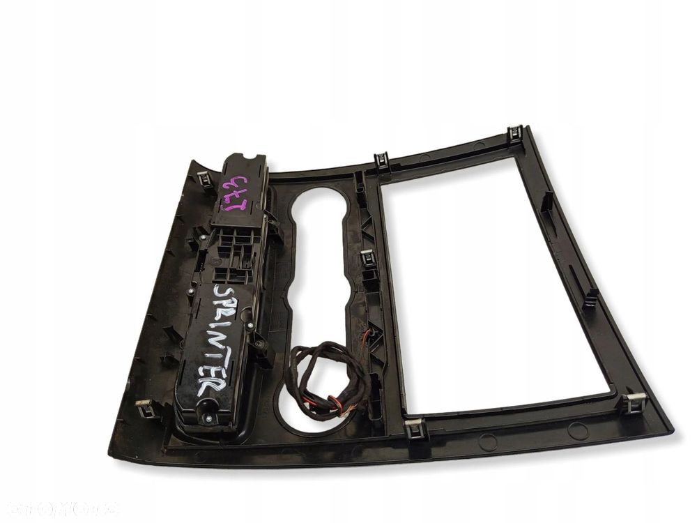 Ramka Środkowa Radia Panel Deski Mercedes-Benz Sprinter W906 A9066800017 - 9