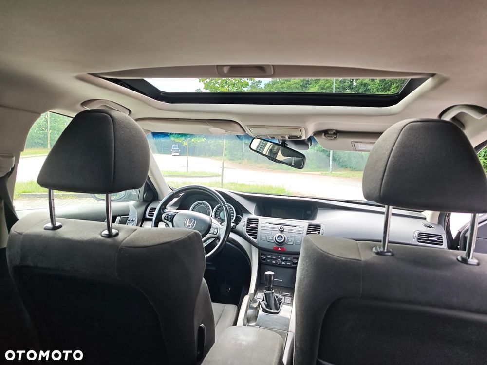 Honda Accord 2.0 Executive - 9