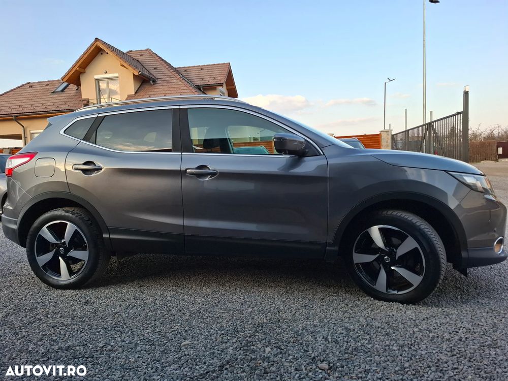 Nissan Qashqai 1.6 DCI N-Connecta - 17