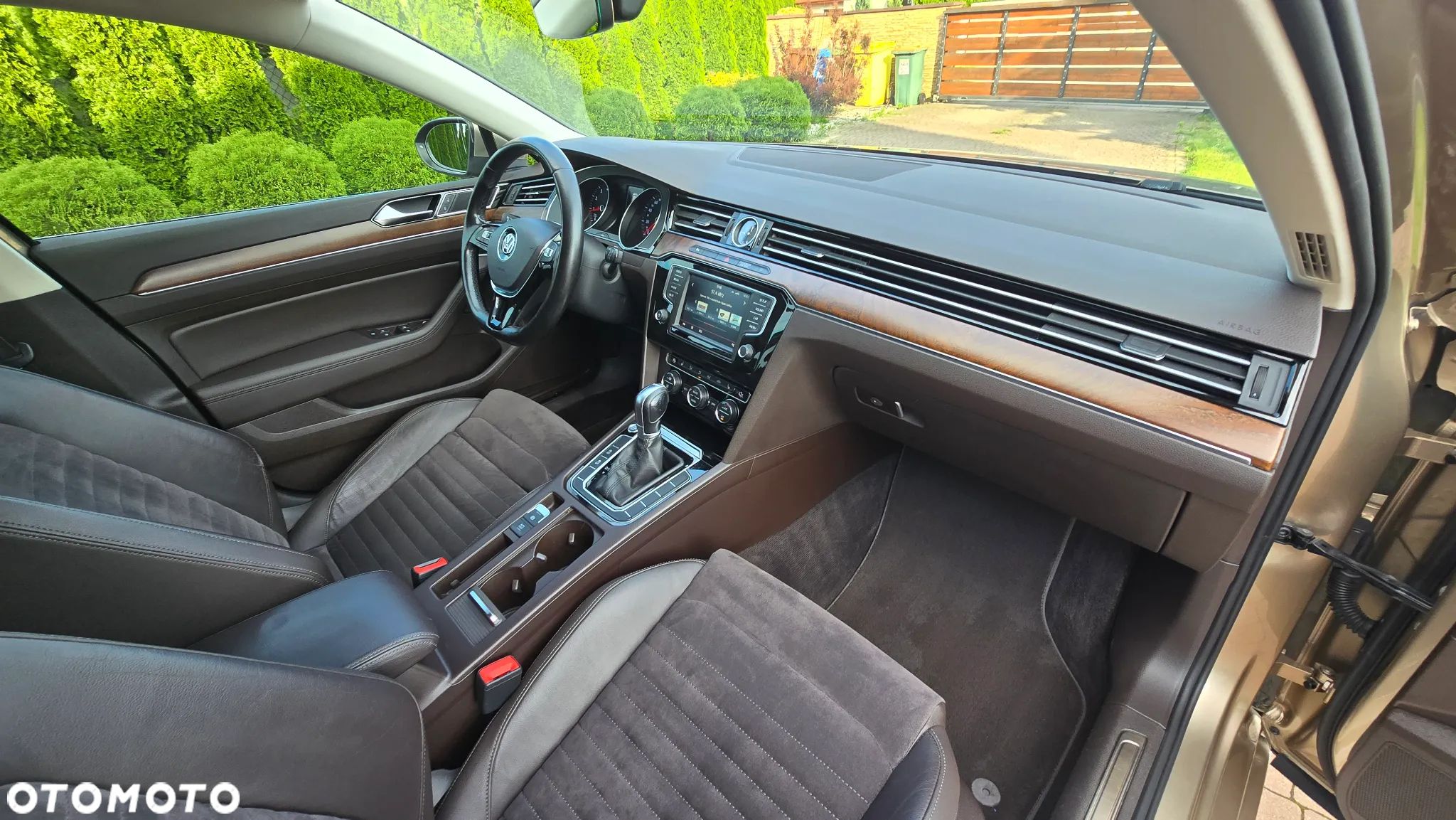 Volkswagen Passat - 31