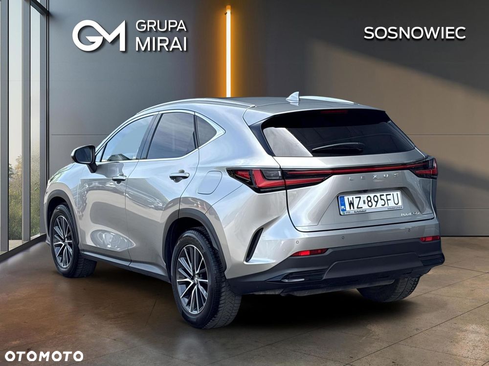 Lexus NX - 3