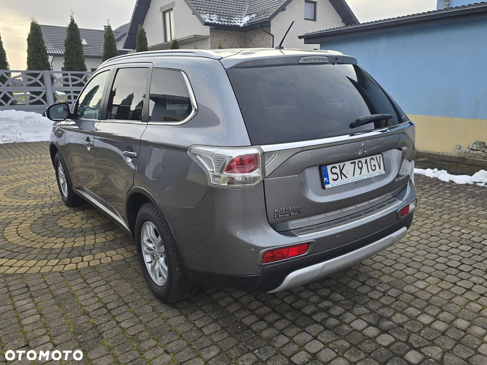 Mitsubishi Outlander 2.2 DID Intense + 4WD - 3