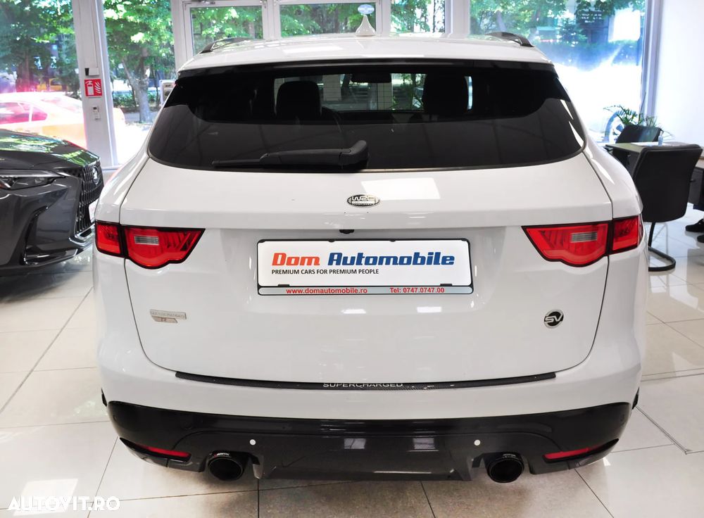 Jaguar F-Pace AWD First Edition - 6